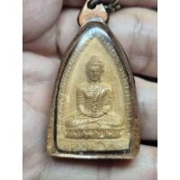 ราคา พระพุทธโคดมเนื้อดินเคลือบ เลี่ยมเก่า หลวงพ่อขอม พร้อมสร้อย (54711478962)