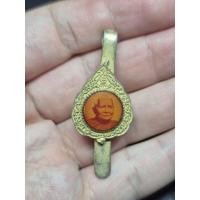 ราคา แหนบหลวงปู่แหวน สุจินโณ วัดดอยแม่ปั๋ง เชียงใหม่ (49862589130)