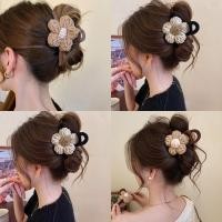 ราคา ที่หนีบดอกไม้ ที่หนีบฉลามใหญ่ (25737508882)