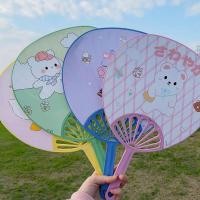 ราคา พัดลมพกพาขนาดใหญ่ลายการ์ตูน พลาสติกทรงรี แบบมือหมุน สําหรับนักเรียน เด็ก ป้องกันยุง คลายร้อน ฤดูร้อน (52961612598)