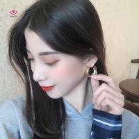 ราคา ต่างหูวงกลมสีเงินและสีทอง เครื่องประดับแฟชั่นสำหรับวัยรุ่น (47109173267)