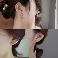 ราคา Hwetr Vintage ใหม่สไตล์จีนหยกต่างหูผู้หญิงประณีตเลียนแบบหยก Chalcedony ต่างหูใหม่ (27105705079)