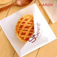 ราคา DARON 100 ชิ้นสามเหลี่ยมเปิดกระดาษคราฟท์ กันน้ําสแควร์แซนวิช Wrappers Doughnut บรรจุถุงพิมพ์ 15x15 ซม กันน้ํามันทิ้งแฮมเบอร์เกอร์กระเป๋า Fries (52913265780)