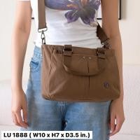 ราคา Lingky กระเป๋าทรงถือ สะพาย ผ้าร่มสปอร์ต รุ่นใหม่น้ำหนักเบามาก มีช่อง 3ซิป ไซส์ 10 ขนาดพอดีใช้งาน LU 1888 (41505326660)