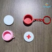 ราคา Honyge1 กล่องยาเลื่อนขนาดเล็กพร้อมพวงกุญแจแคปซูลสัญลักษณ์ข้ามกรณียาพลาสติกแบบพกพาผู้ถือยาใช้ทุกวันฉุกเฉินใหม่ (47011609565)
