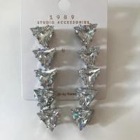 ราคา ต่างหูระย้า ประดับพลอย (3149908168)