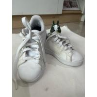 ราคา รองเท้าผ้าใบเด็ก adidas มือสองสภาพดี (58010252666)