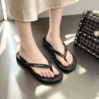 ราคา Flip Flops Simple Flip Flops ฤดูร้อนผู้หญิงรองเท้าเดียว 2026 สไตล์ใหม่ Flip Flops สีทึบสบายสวมใส่ด้านนอก Seaside Beach Flip (52566935805)