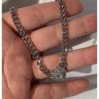 ราคา พร้อมส่งจากไทย READY TO SHIP Brandy Melville Rhinestone Heart Necklace ของใหม่ ไม่มีป้ายค่า (19689674459)