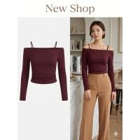 ราคา เสื้อครอปแขนยาว เปิดไหล่ สายเดี่ยวด้านใน สีแดงไวน์ ผ้าคอตตอนผสมโพลีเอสเตอร์ (54857050852)