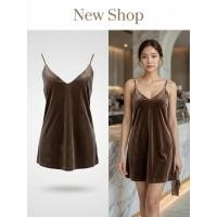 ราคา เสื้อสายเดี่ยวผู้หญิง ผ้ากำมะหยี่ ทรงปล่อย สีน้ำตาล (52456311344)