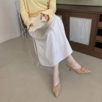 ราคา รองเท้าส้นสูง สีเบจ แบบเปิดส้น ทรงหัวแหลม ส้นเตี้ย ดีเทลด้านหน้ารูปทรงสี่เหลี่ยม (44916761308)