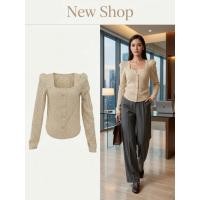 ราคา เสื้อแขนยาว สีเหลืองครีม แขนยาว คอสี่เหลี่ยม ผ้าฝ้าย ความยาวเสื้อ 22 (44452793576)