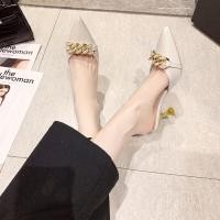 ราคา รองเท้าคัทชูเปิดส้น หัวแหลม ส้นเข็มเตี้ย ประดับโซ่ทองเก๋ๆ สีขาว (40883851611)