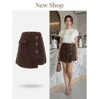 ราคา กระโปรงสั้นผู้หญิงทรงเอ สีน้ำตาลเข้ม ดีเทลกระดุมหน้าด้านหลังซิปซ่อน (45756335210)