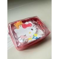 ราคา กระเป๋าคิตตี้ พร้อมอุปกรณ์ขวดแบ่ง และหวีพกพาสำหรับเดินทาง (49213966150)