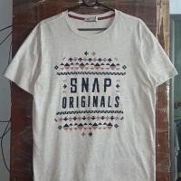 ราคา เสื้อยืดมือสอง SNAP ORIGINALS สีเทาท็อปดาย ลายกราฟิกชนเผ่า ผ้าคอตตอน 100 ไซส์ M (53367531019)