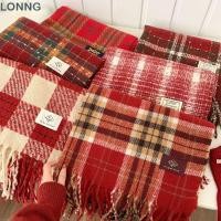 ราคา LONNG ผ้าพันคอฤดูหนาวผ้าพันคอถักหนาอบอุ่นแฟชั่นลายสก๊อตสีแดงพู่ผ้าคลุมไหล่ปีคริสต์มาส (49717405431)