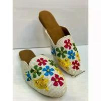 ราคา [พร้อมส่ง] รองเท้าอินเดียงานปัก Indian Juttis Colorful Latest Fashion ส้น สูง หัว แหลม ไซส์ ใหญ่ กัน น้ํา เท้า แต่งงาน รองเท้าทรงซ้อ ib မ ိ တ ် က ပ สูงไซส์ chowy (1731333760970623271)