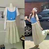 ราคา Set 3 pcs. เสื้อคอกลม แขนสั้น ลายผ้าฉลุ + เสื้อสายเดี่ยว งานผ้าไหมพรม โทนสีสวย เนื้อผ้ายืดหยุ่นได้ดี มาพร้อมกระโปรงตัวยาว ผ้าลายดอกเล็ก เอวยางยืด สวมใส่สบาย ลายผ้าสวย งานมีซับในอย่างดีค่ะ (17322330351