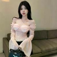 ราคา เสื้อเชิ้ตสีชมพู เปิดไหล่ แขนกระดิ่ง สั้นและบาง เสื้อแขนยาว เสื้อผ้าผู้หญิง เสื้อ ปาด ไหล่ ลาย ลูกไม้ เสื้อ ภูไทกาฬสินธุ์ (1732023675812153613)