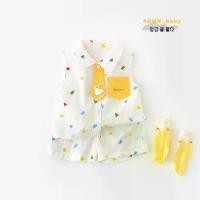 ราคา PRT SHOP (สินค้าพร้อมส่ง) ชุดเสื้อ+กางเกงเด็กแขนกุด ลายเรขาคณิต พร้อมเนกไทเป็ดน้อย – สไตล์มินิมอลน่ารักสดใส (1731641353888302098)