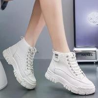 ราคา Dr. Martens รองเท้าบูทสูงสำหรับผู้หญิง รองเท้ากีฬาลำลองสไตล์เกาหลี รองเท้าวิ่งแพลตฟอร์ม INS สำหรับผู้หญิง ฤดูใบไม้ร่วง 2023 ใหม่ Sh320 (1729712843788028268)