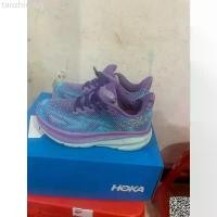 ราคา Hoka One Clifton 9, สีฟ้าและสีม่วง, รองเท้าวิ่ง, สำหรับผู้ชายและผู้หญิง, การดูดซับ, ระบายอากาศได้, Caiz LQ2B, รองเท้ากีฬาที่สะดวกสบาย (1732006577660462494)