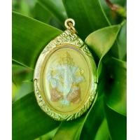 ราคา จี้ พระพิฆเนศวร์ 3สี พิฆเนศ ปางนั่งประทานพรหลังสัญลักษณ์โอม ขนาด4*3*0.5ซม. พร้อมกรอบทองไมครอนกันน้ำ พระพุทธรูป กำยาน (1729583529668676071)
