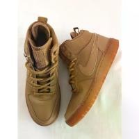 ราคา รองเท้าผ้าใบหุ้มข้อมือสอง ยาว 25 ซม. ไซส์ 40 Nike (1731594969458116126)