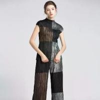 ราคา ชุดเสื้อผ้าผู้หญิงฤดูร้อน Miyake แฟชั่นใหม่ เสื้อยืดแขนกุดและกางเกงขายาว ทรงหลวม สีพื้น สไตล์ลำลอง [2143] ชุด เซต ไหมพรม คน อ้วน ไซส์ ใหญ่ ชุด พาแลง ชุด สูท ผู้หญิง ชุด หางนกยูง (1731668859609712495)