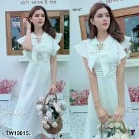 ราคา Garden Clothes ชุดเดรส เดรสกระโปรงยาว คอปก แขนระบายแต่งพู่ .. สีขาว (1732225633565444799)