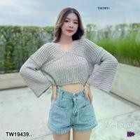 ราคา Garden Clothes เสื้อเชิ้ต & เบลาส์ เสื้อครอปไหมพรมแขนยาว .. สีเทา (1732225615693449919)