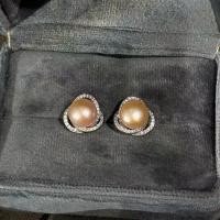 ราคา ต่างหูตัวเรือนเงินชุบทองคำขาว เพชรล้อม ไข่มุกเอดิสัน (1731811502423968616)