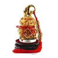 ราคา สินค้าแนะนำ น้ำเต้าดูดทรัพย์ ทองคำเปลวในน้ำมัน แขวนเหรียญจีนโบราณ 5เหรียญ พร้อมฐานและกล่องผ้า (1731206515139184236)