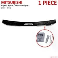 ราคา แบบพกพา ชายบันไดท้าย กันรอย กันรอยท้าย ชายบันได ครอบกันชนท้าย 1 ชิ้น สีดำ+โครเมี่ยม สำหรับ มิตซูบิชิ ปาเจโรสปอร์ต Mitsubishi Pajero Sport Montero Sport ปี 2020-2021 Car รถยนต์ Sticker สติกเกอร์ (17316
