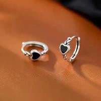 ราคา ต่างหูดีไซน์หัวใจหยดน้ำมัน แฟชั่นสร้างสรรค์ เส้นผ่านศูนย์กลาง 14 มม. อินเทรนด์และบุคลิกภาพ ต่างหูขนาดเล็กและน่ารัก แหวน เพิร์ธ พวงกุญแจ นัก มวย แหวน เหรียญ 10 คา ราบิ เนอร (1731252262777619754)