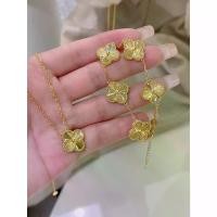 ราคา สร้อยคอโชคเกอร์ ลายดอกไม้สี่แฉก ดีไซน์แฟชั่นหรูหรา สร้อยคออินเทรนด์ใหม่ สำหรับผู้หญิง จี้ เหรียญ ครุฑ เหรียญ รุ่น แรก หลวง พ่อ เงิน วัด ดอน ยาย หอม (1731363157890729505)