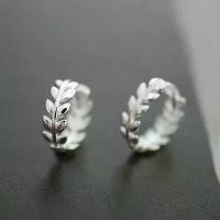 ราคา ต่างหูขนาดเล็ก แฟชั่นสร้างสรรค์ เส้นผ่านศูนย์กลาง 13 มม. เทรนด์สไตล์ชนบทสด การออกแบบใบต่างหูแบบจำลอง แหวน เพิร์ธ พวงกุญแจ นัก มวย แหวน เหรียญ 10 คา ราบิ เนอร์ ห้อย กุญแจ (1731252342457599274)