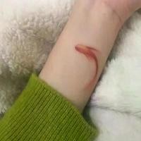 ราคา รอยสักติดเล็บ ลายปลาคู่ กันน้ำ ดีไซน์หน้าอกและปลาคราฟเซ็กซี่ ปลาคราฟทองขนาดเล็ก รอยสักคู่รัก ล้างทำความสะอาดได้ หมึก (1732209186271365190)