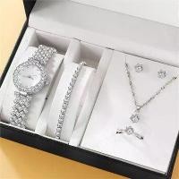 ราคา ชุดนาฬิกาผู้หญิง 6 ชิ้น แหวน สร้อยคอ ต่างหู rhinestone นาฬิกาข้อมือแฟชั่นลำลอง นาฬิกาผู้หญิง ชุดสร้อยข้อมือ นาฬิกา (1729720083380406558)