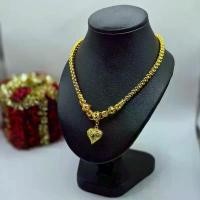 ราคา สร้อยคอ ผ่าหวายแต่งลาย ระย้าหัวใจ น้ำหนัก 1บาท (1731491845621515876)