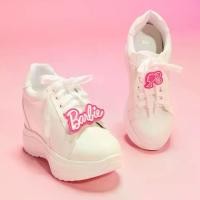 ราคา SHU X BARBIE SNEAKERS PLATFORM 4" - WHITE รองเท้าผ้าใบ (1731916676715416106)