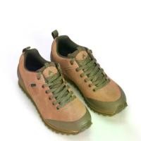 ราคา Eiger Vibram Bugle Shoes รองเท้าผ้าใบ (1731682181244619547)