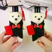 ราคา ของเล่นตุ๊กตายัดไส้ 10 ชิ้น/เซ็ต ปุย ฤดูกาลรับปริญญา ตุ๊กตาหมีรับปริญญา เหมาะสำหรับพิธีรับปริญญา หมีโฟม ตุ๊กตามินิและช่อดอกไม้ จี้ ตุ๊กตาหมีดุร้ายนุ่ม เหมาะสำหรับเด็ก (1732147542945925155)