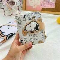 ราคา กระเป๋าสตางค์ Snoopy Bifold มาใหม่ สไตล์สั้น สำหรับผู้หญิง ช่องใส่บัตรหลายช่อง พร้อมหัวเข็มขัด ที่ใส่บัตร ดีไซน์เรียบง่าย กะทัดรัด เหมาะสำหรับนักเรียน กระเป๋าเงิน (1731696895757813692)