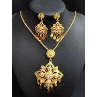 ราคา ชุดต่างหูและสร้อยคอ, สร้อยคอเจ้าสาว, เครื่องประดับคอ, เครื่องประดับชุดไทย, จี้ (1731686997805991404)