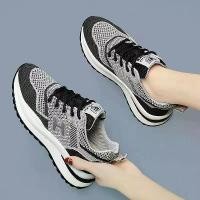 ราคา รองเท้ากีฬา น้ำหนักเบา สำหรับผู้หญิง สไตล์เกาหลี อเนกประสงค์ ทันสมัย รองเท้าวิ่ง ระบายอากาศ ลำลอง รองเท้าผู้หญิง มาใหม่ sofit รองเท้า พยาบาล คัทชู เป็น เหตุ รองเท้า ผ้าใบ เกาหล (1731564222159488073)