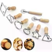 ราคา แม่พิมพ์คุกกี้, แม่พิมพ์กดในครัวเรือน, แม่พิมพ์เกี๊ยว, DIY, อุปกรณ์เตาอบคุกกี้ขนาดเล็ก, เครื่องมืออบ butter maker กล่อง พิซซ่า 8 นิ้ว โถผสม แป้ง icing pad เครื่อง รีด แป้ (1731430450931075059)