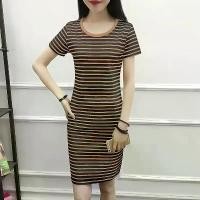 ราคา ชุดแขนสั้น ลมย้อนยุคอเมริกัน ชุดแซก เสื้อคลุมไปทะเล ชุดงานแต่งแม่เจ้าบ่าว ฮาวาย เดรสผ้าลักชู เสื้อผ้ามันๆลื่นๆ ตัวเลือกขนาดต่าง ๆ M-3XL (1732210674381326558)